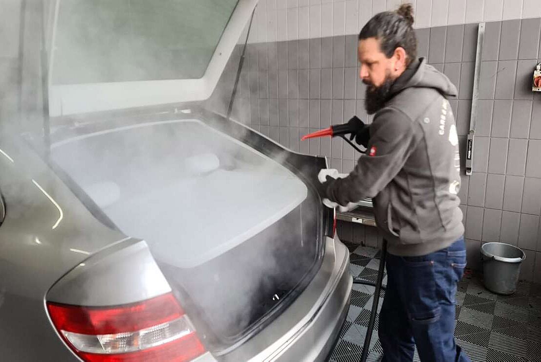 Interner Link zu VIPA-Autopflege - Dampfreinigung